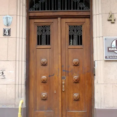 Apartment On Kovzhuna Street Lviv Exterior photo
