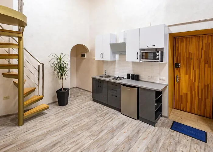 Apartment On Kovzhuna Street