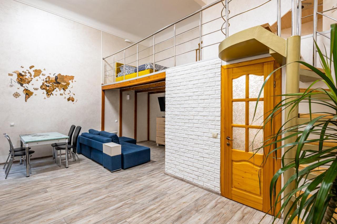 Apartment On Kovzhuna Street